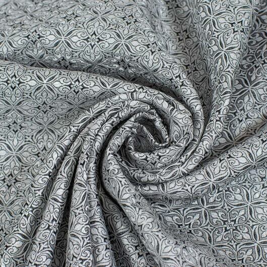 Noble brocade, black and silver
